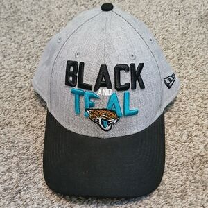 New Era 39THIRTY Jacksonville Jaguars NFL Fitted Hat Boys Size Medium / Large